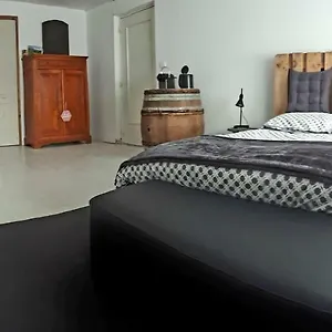  Maison d'hôtes Au Tonneau France